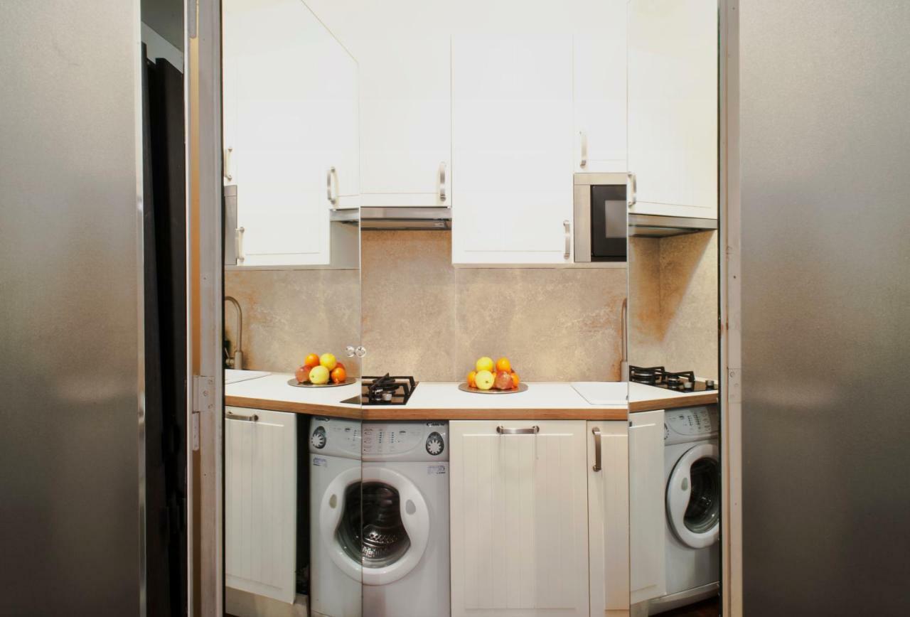 Santa Cecilia Apartment In Via Del Corso Rom Eksteriør billede