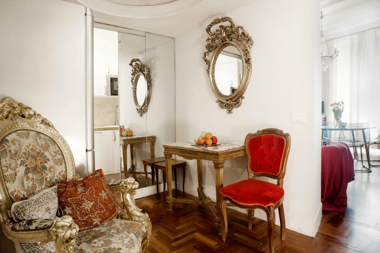 Santa Cecilia Apartment In Via Del Corso Rom Eksteriør billede